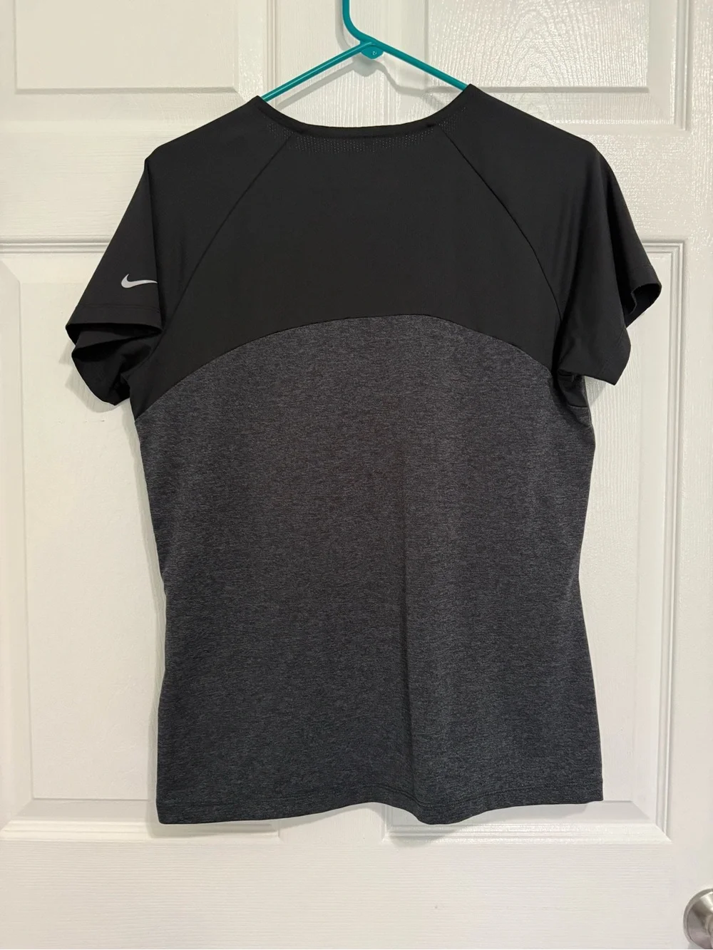 Women's Charcoal & Black V-Neck Golf Top